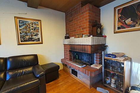 Дом, Шишка, Любляна: 2