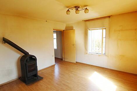 Жилище, расположенное в Любляне, на территории района Шишка, недалеко от Тацена.: 12