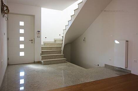 Жилище, Луг: 7