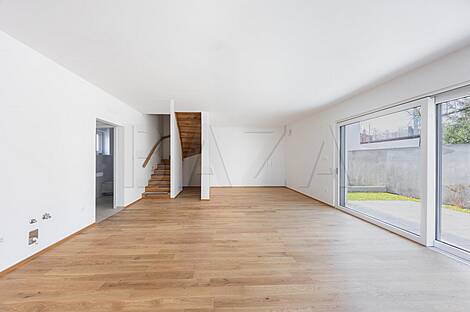 Дом на два этажа, расположенный в Новой Ружной Долине: 2