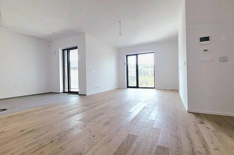 Апартаменты, 4 комнаты, Новый ЛЮБЛЯНА, ВИЧ: 5