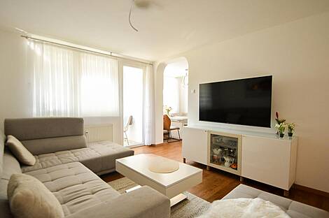 Квартира с тремя комнатами в Кодельево: 1