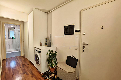 Жильё, 2,5 комнаты Трново: 9