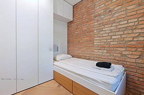 Жилье рядом с церковью Трново: 13