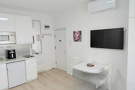 Жильё на улице Рожичевой: 3