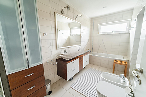 Трёхкомнатная квартира, Шишка: 8