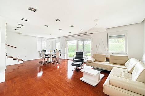 Чрнуче, дом: 6