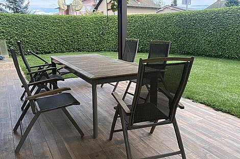 Жилище находится в районе Чернуче, Бежиград, в Любляне.: 9