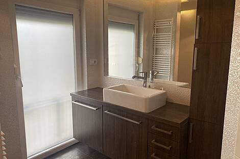 Жилище находится в районе Чернуче, Бежиград, в Любляне.: 13