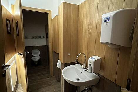 Торговая площадь в районе Бежиград: 3