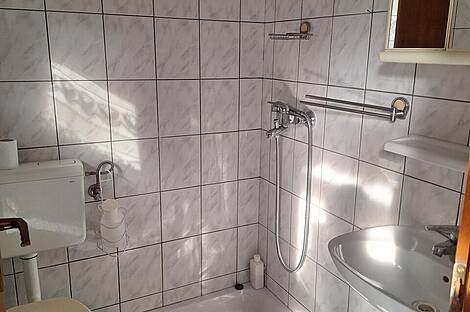 Дом, Боштань, Коньско: 7
