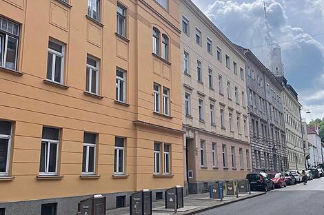 Квартира с несколькими комнатами в центре города: 1