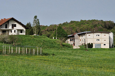 Дом, Ферма Фаровец, расположенная неподалеку от Словенской Бистрицы.: 12