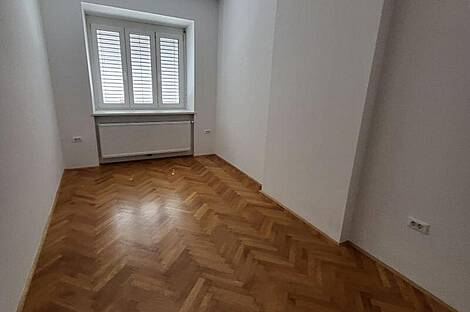 Двухкомнатная квартира в центре: 5