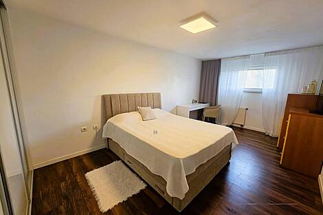 Трехкомнатная квартира в Копере: 11