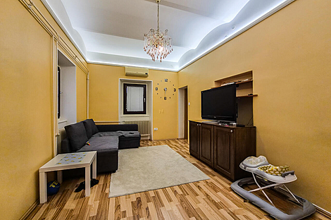 Двухкомнатная квартира в центре.: 3
