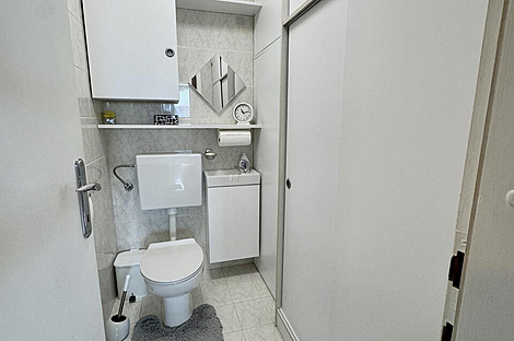 Квартира с тремя комнатами в доме в Копере: 9
