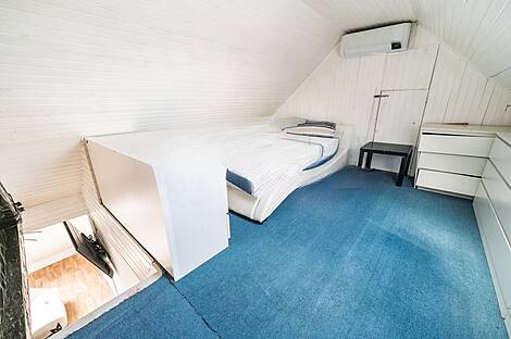 Дом, имеющий три комнаты, расположен в Шишке.: 7