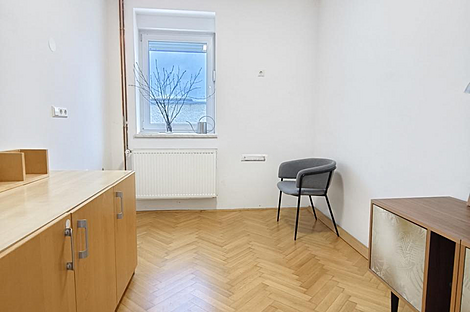 Квартира с тремя комнатами, расположена в Бежиграде: 12
